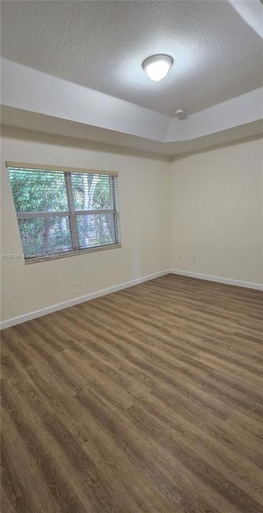 В аренду: $2,100 (2 спален, 2 ванн, 1069 Квадратных фут)