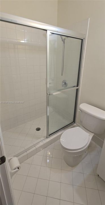 В аренду: $2,100 (2 спален, 2 ванн, 1069 Квадратных фут)