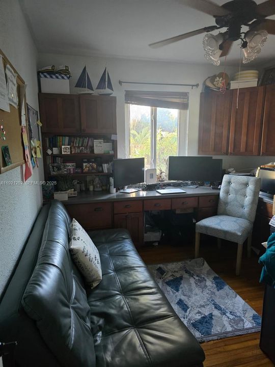 En Venta: $1,800,000 (3 camas, 2 baños, 2130 Pies cuadrados)