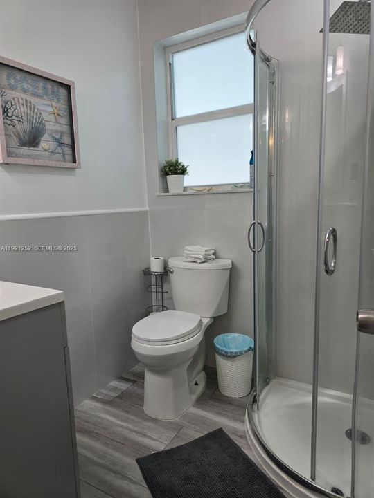 En Venta: $1,800,000 (3 camas, 2 baños, 2130 Pies cuadrados)