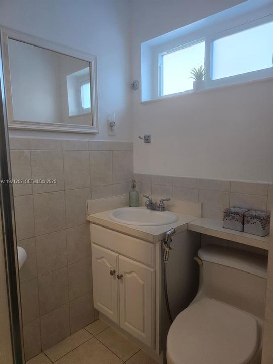 En Venta: $1,800,000 (3 camas, 2 baños, 2130 Pies cuadrados)