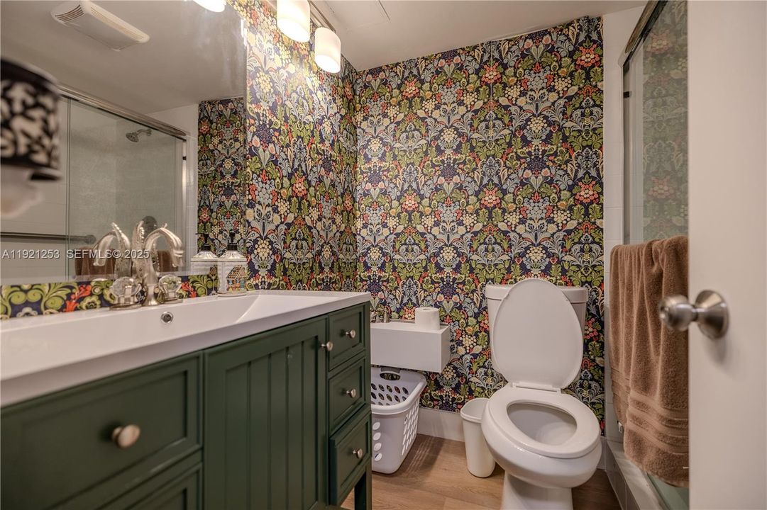 For Rent: $2,800 (2 beds, 2 baths, 1383 Square Feet)