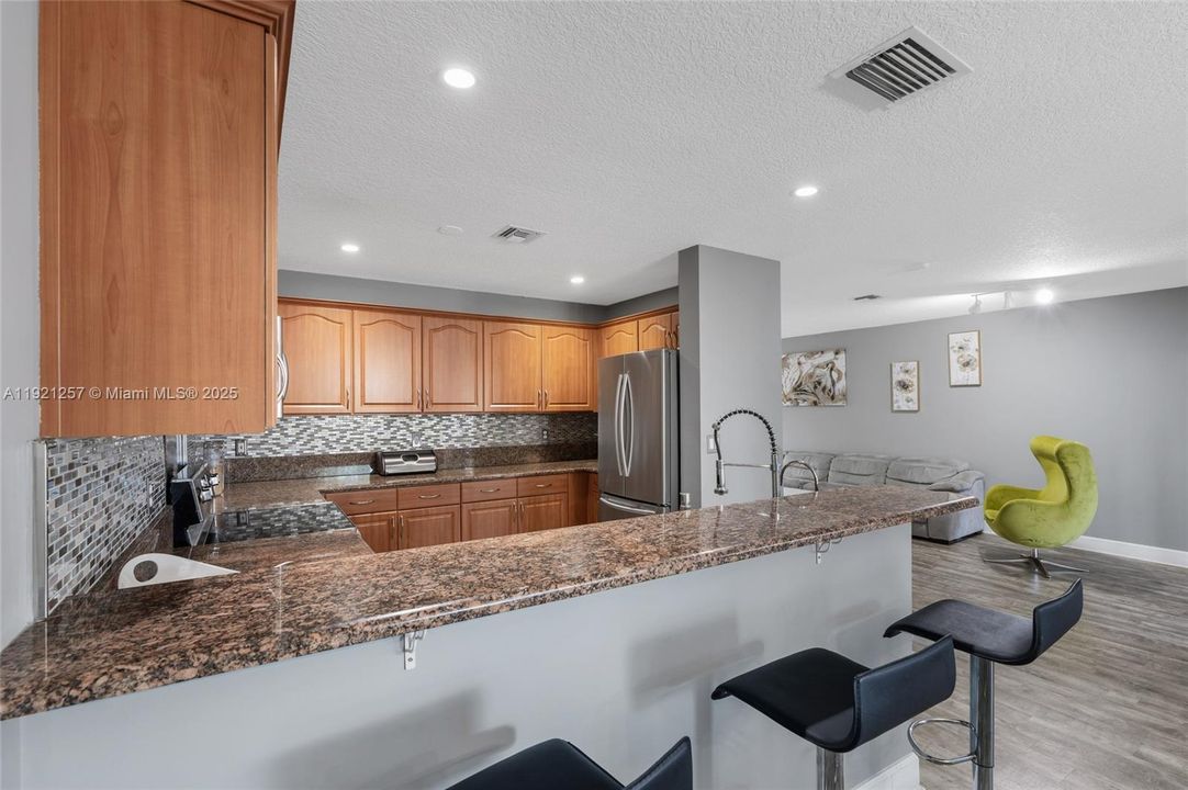 For Rent: $3,650 (3 beds, 2 baths, 1750 Square Feet)