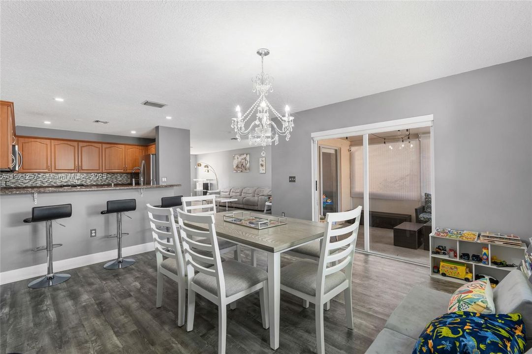 For Rent: $3,650 (3 beds, 2 baths, 1750 Square Feet)