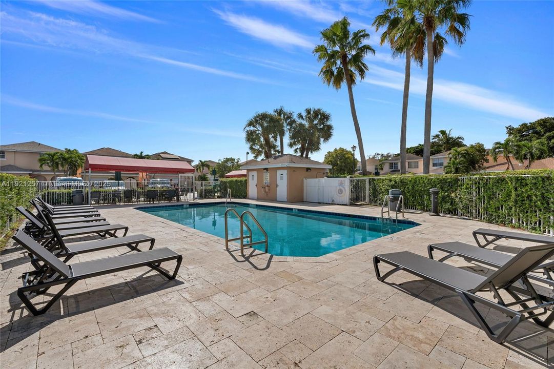 For Rent: $3,650 (3 beds, 2 baths, 1750 Square Feet)