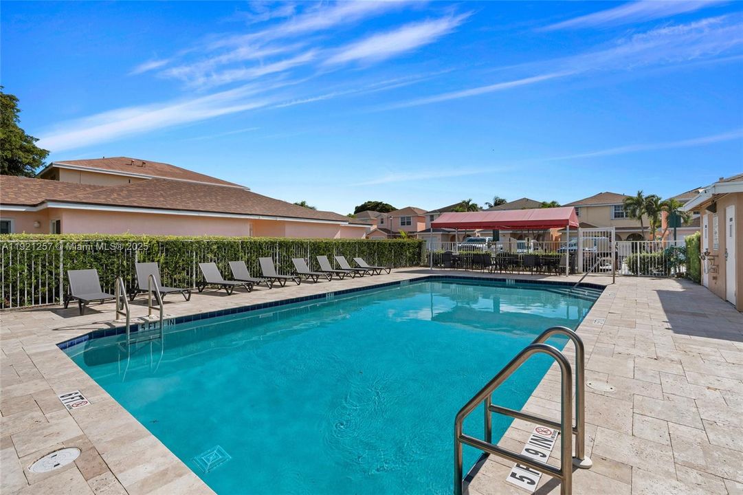 For Rent: $3,650 (3 beds, 2 baths, 1750 Square Feet)