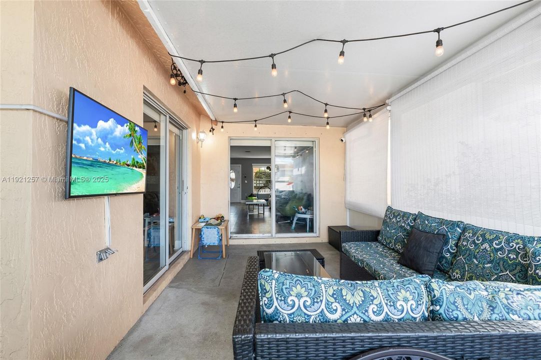 For Rent: $3,650 (3 beds, 2 baths, 1750 Square Feet)