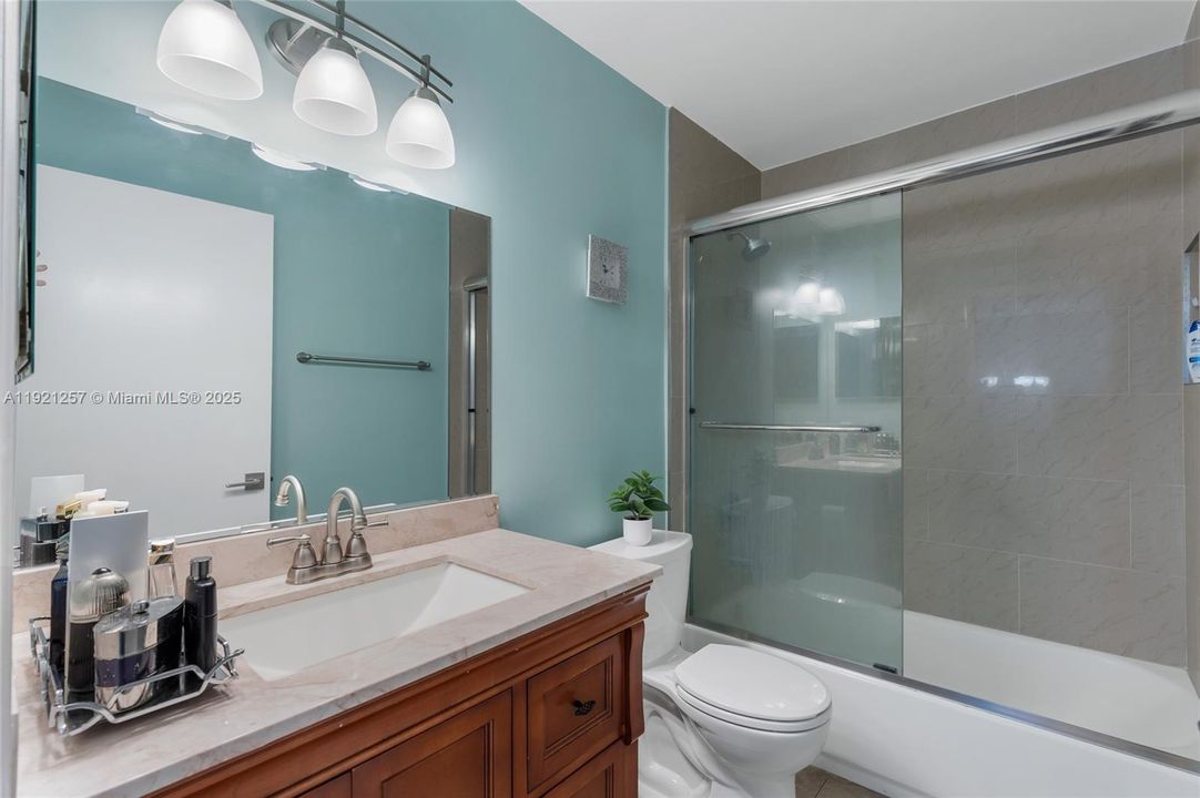 For Rent: $3,650 (3 beds, 2 baths, 1750 Square Feet)