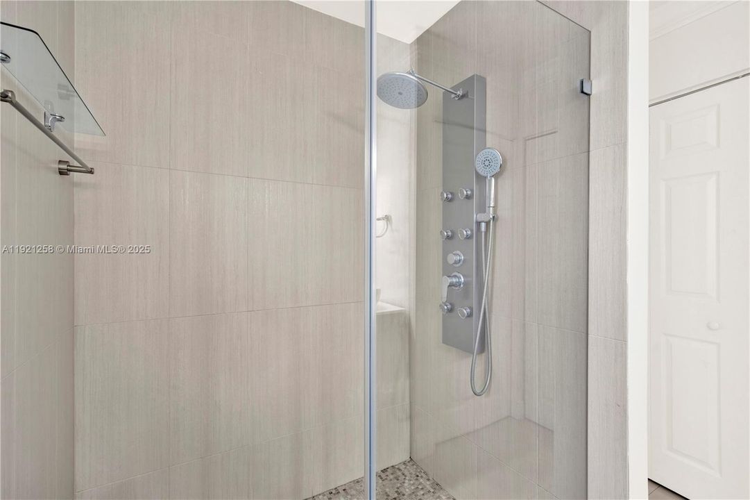 Active With Contract: $3,850 (4 beds, 3 baths, 1359 Square Feet)