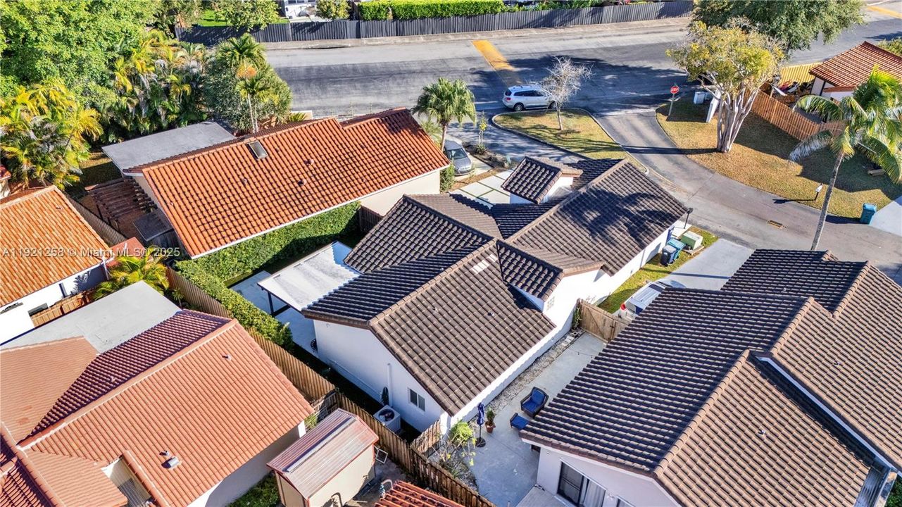 Active With Contract: $3,850 (4 beds, 3 baths, 1359 Square Feet)