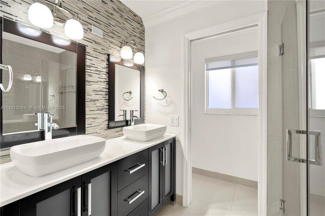 Active With Contract: $3,850 (4 beds, 3 baths, 1359 Square Feet)