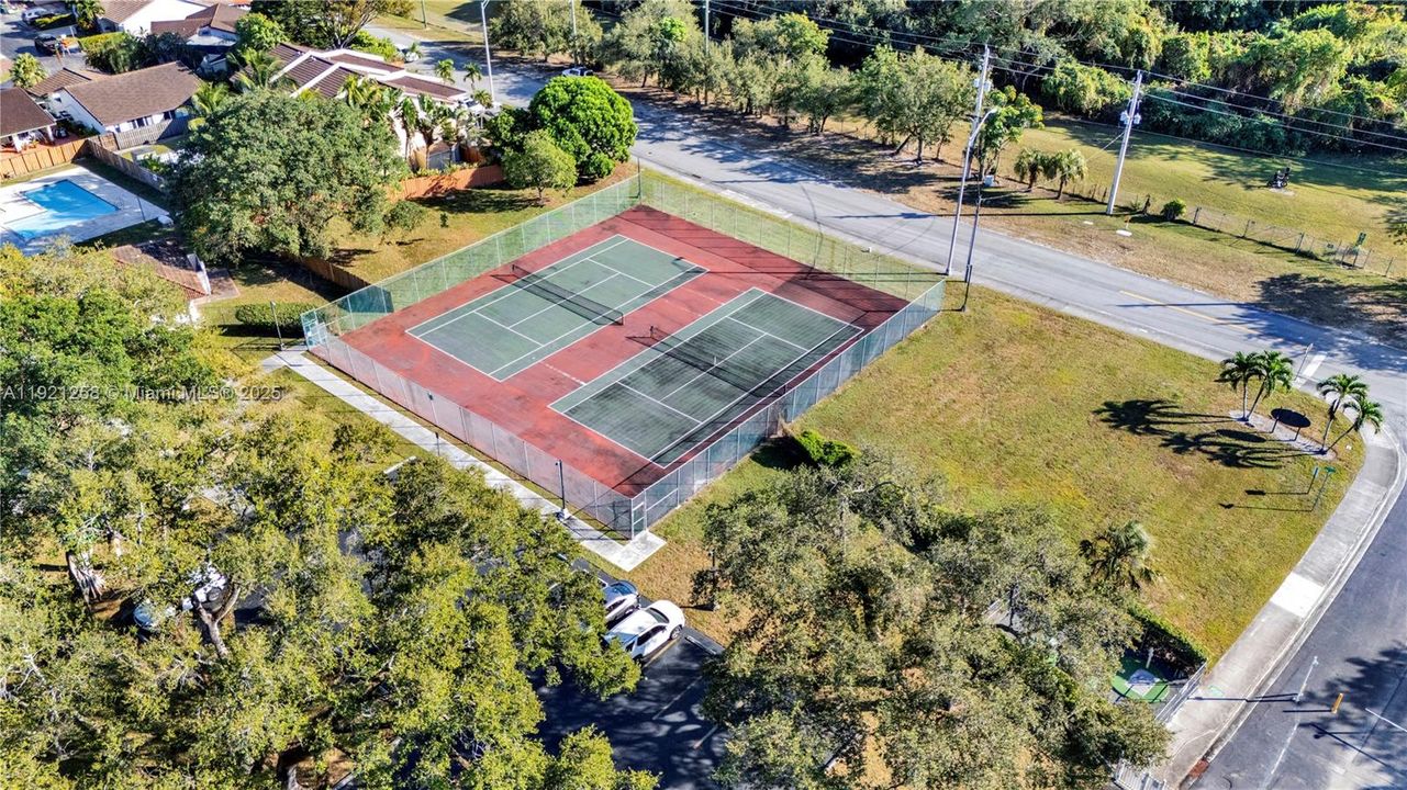 Active With Contract: $3,850 (4 beds, 3 baths, 1359 Square Feet)