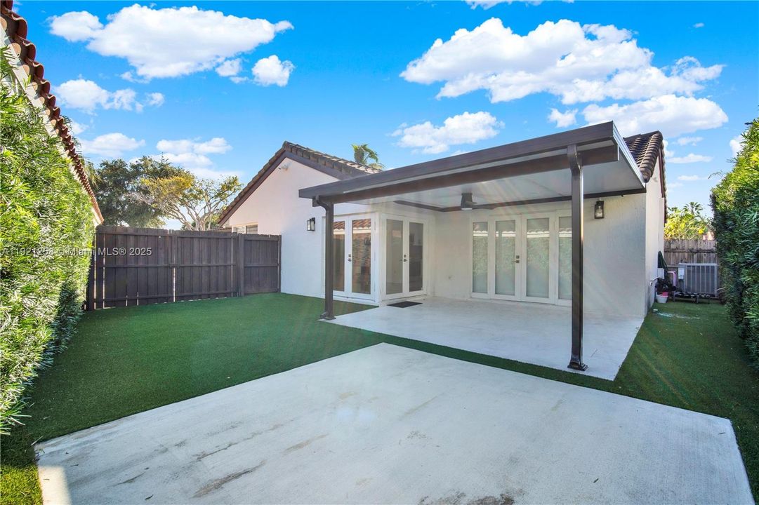 Active With Contract: $3,850 (4 beds, 3 baths, 1359 Square Feet)