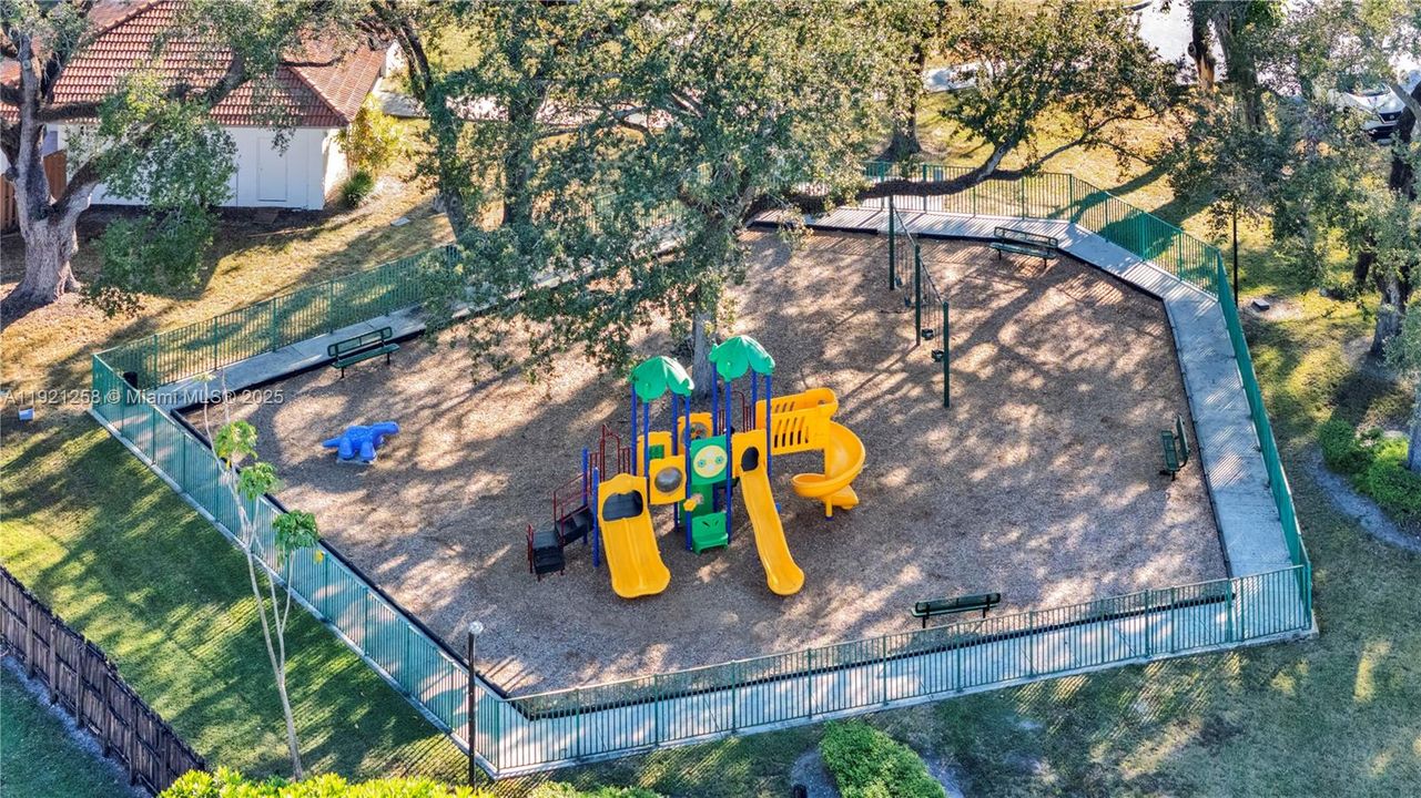 Active With Contract: $3,850 (4 beds, 3 baths, 1359 Square Feet)