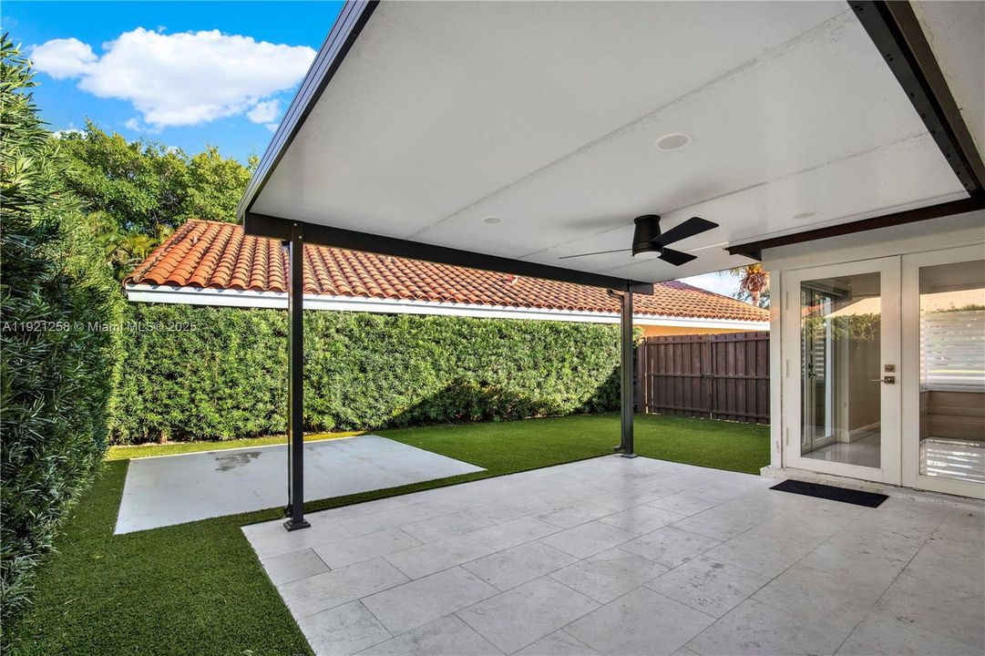 Active With Contract: $3,850 (4 beds, 3 baths, 1359 Square Feet)