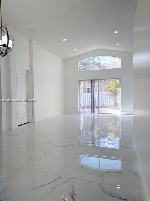 В аренду: $4,195 (3 спален, 2 ванн, 1700 Квадратных фут)