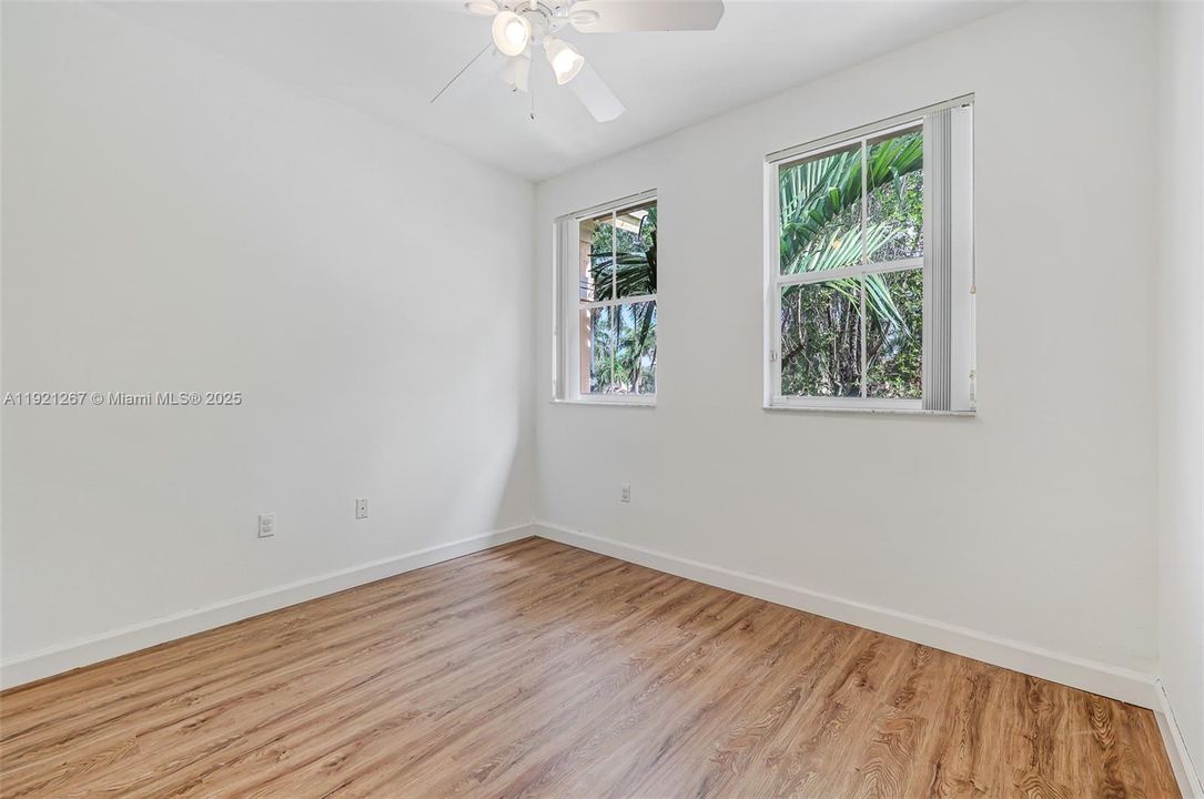 For Sale: $525,000 (3 beds, 2 baths, 1793 Square Feet)