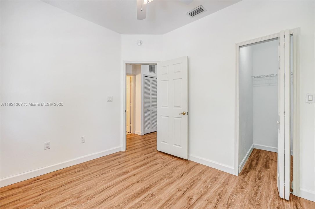 For Sale: $525,000 (3 beds, 2 baths, 1793 Square Feet)