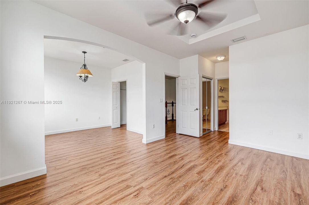 For Sale: $525,000 (3 beds, 2 baths, 1793 Square Feet)