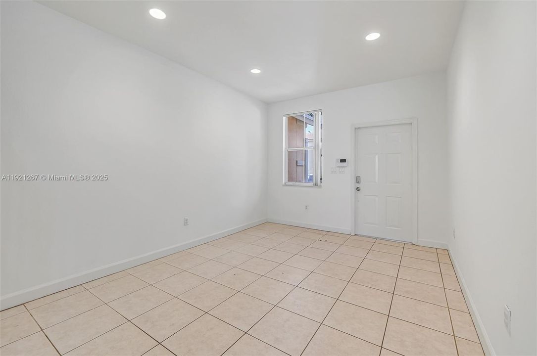 For Sale: $525,000 (3 beds, 2 baths, 1793 Square Feet)