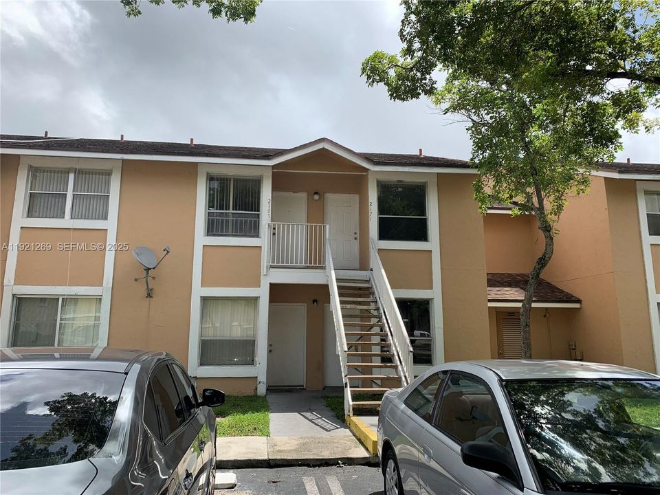 For Rent: $1,790 (1 beds, 1 baths, 800 Square Feet)