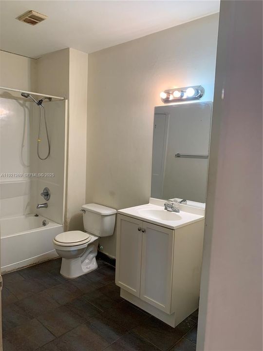 For Rent: $1,790 (1 beds, 1 baths, 800 Square Feet)