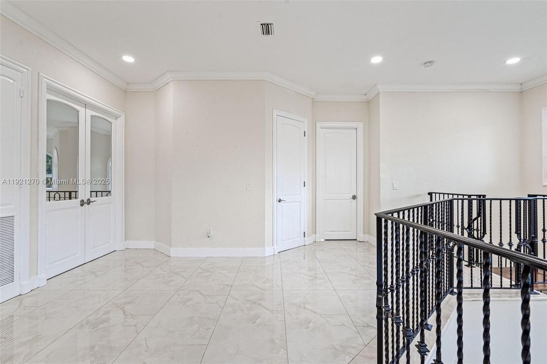 For Sale: $3,749,900 (7 beds, 5 baths, 8133 Square Feet)