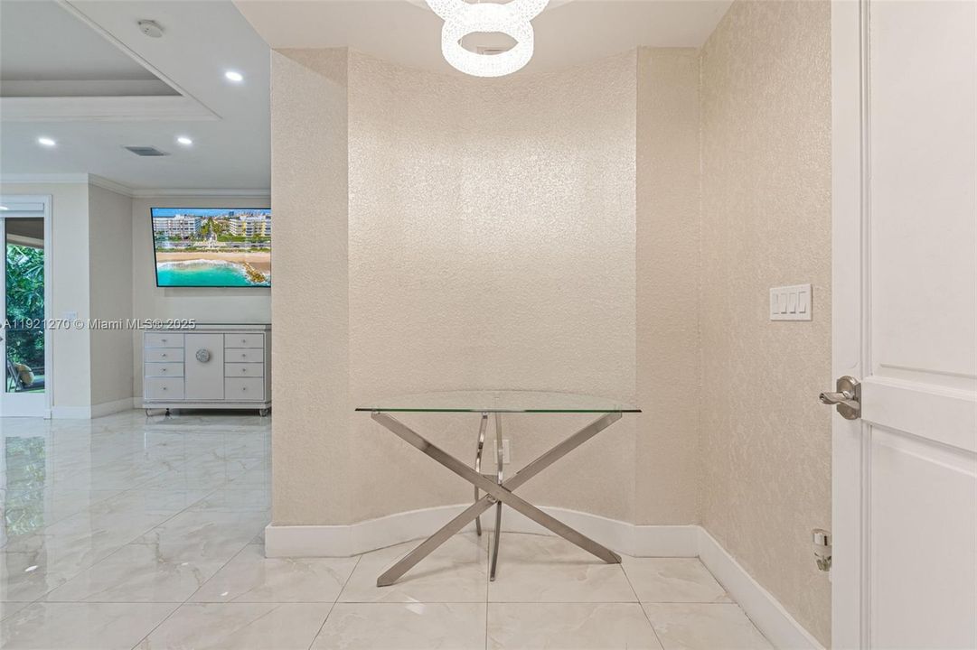 For Sale: $3,749,900 (7 beds, 5 baths, 8133 Square Feet)