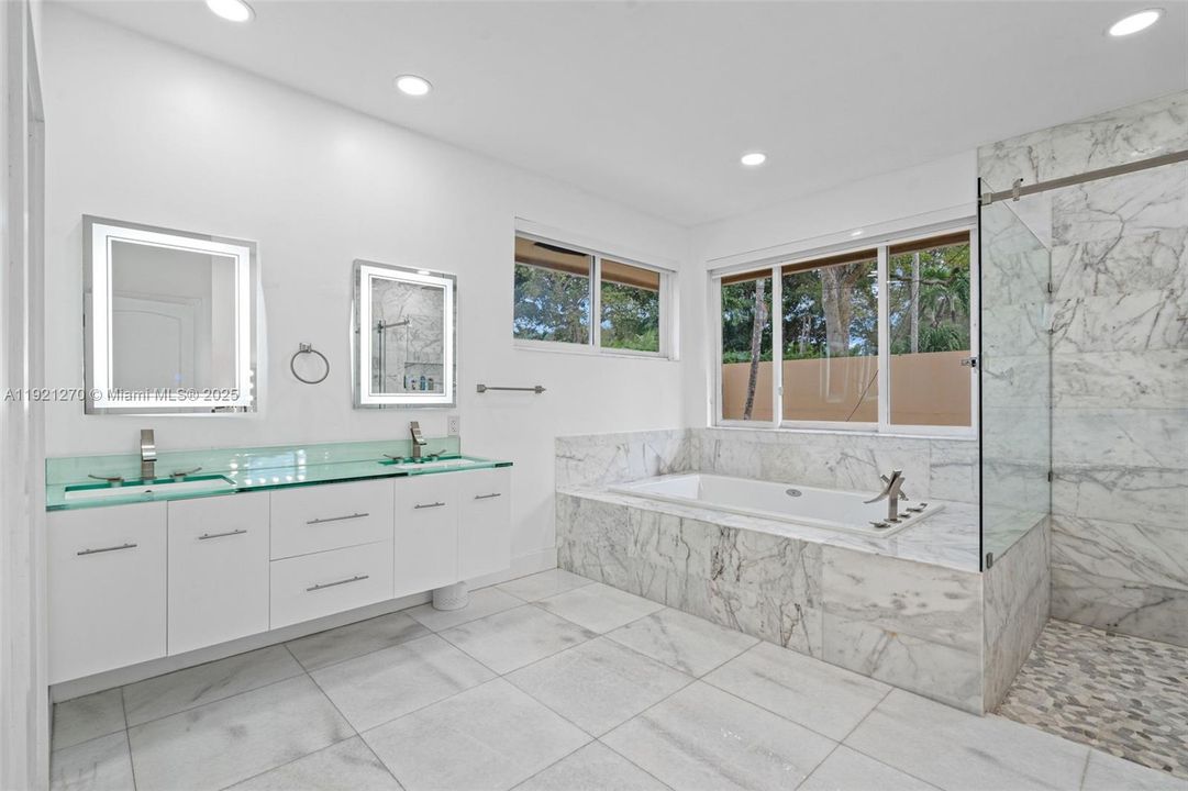 For Sale: $3,749,900 (7 beds, 5 baths, 8133 Square Feet)