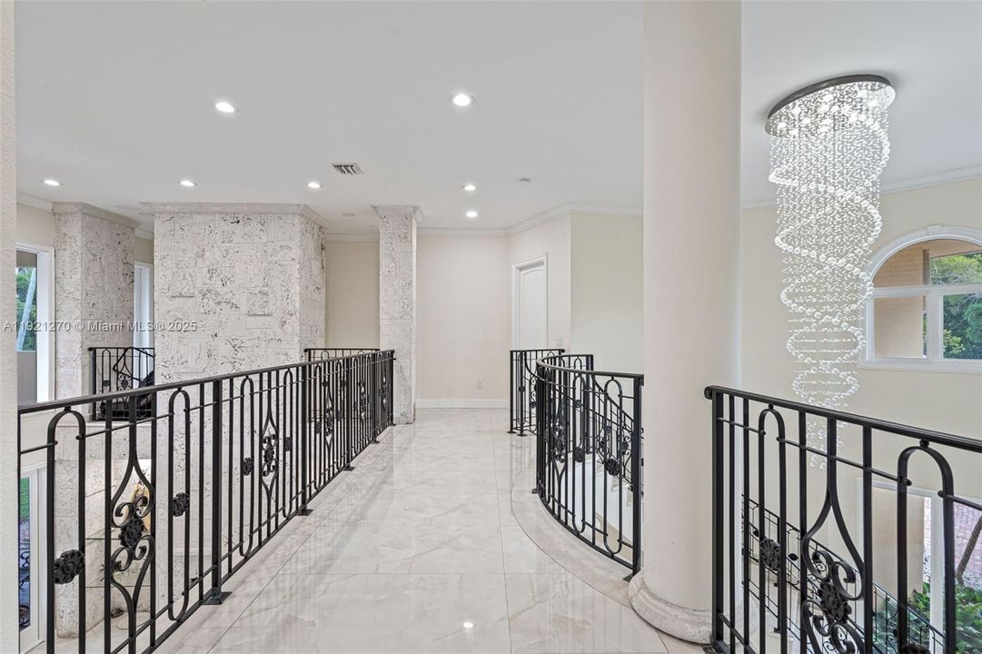 For Sale: $3,749,900 (7 beds, 5 baths, 8133 Square Feet)