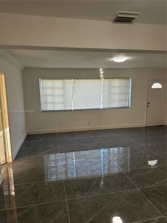 Active With Contract: $3,300 (3 beds, 2 baths, 1332 Square Feet)