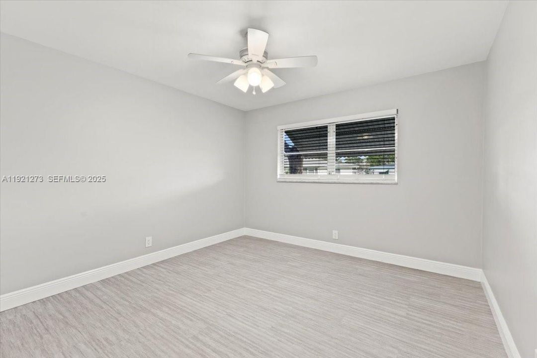 For Rent: $2,400 (2 beds, 2 baths, 1114 Square Feet)