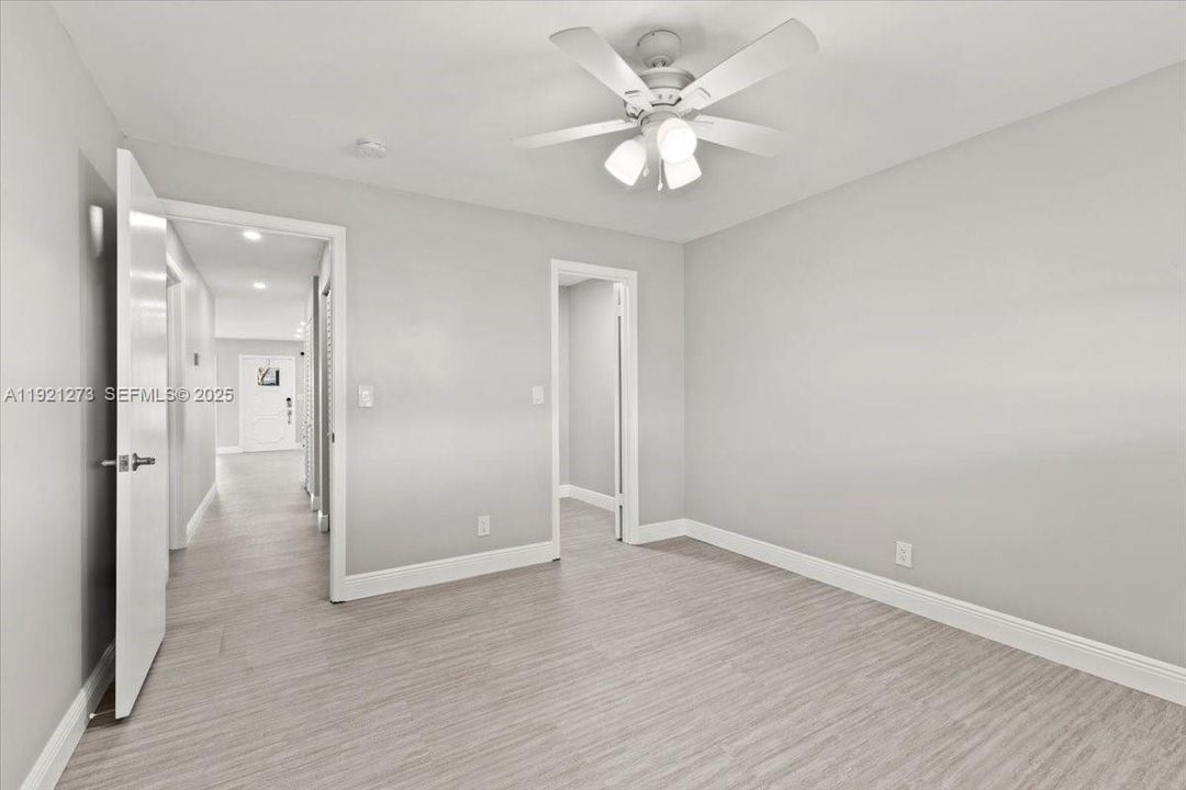 For Rent: $2,400 (2 beds, 2 baths, 1114 Square Feet)