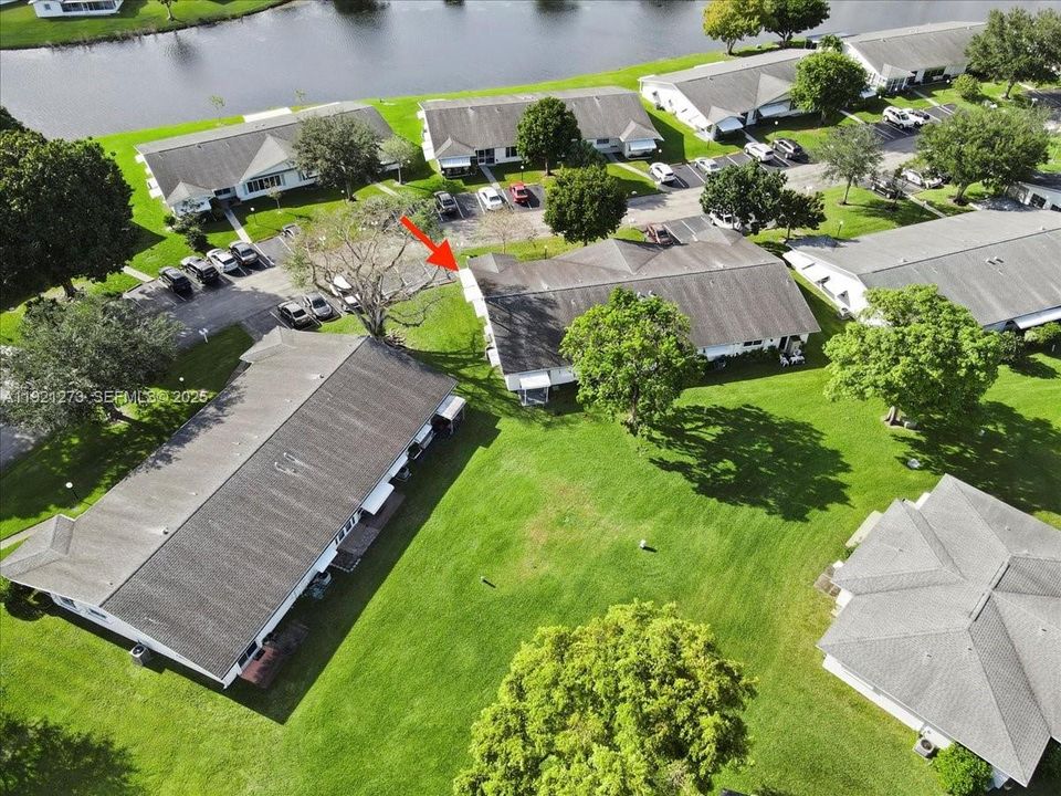 For Rent: $2,400 (2 beds, 2 baths, 1114 Square Feet)