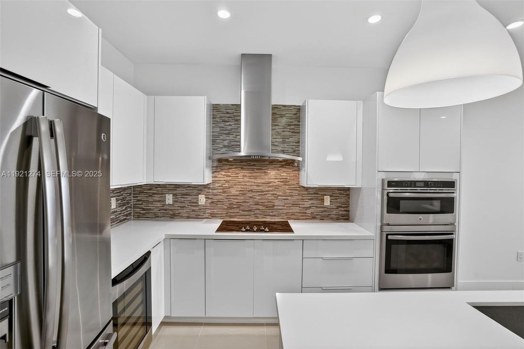 En Venta: $530,000 (3 camas, 2 baños, 1360 Pies cuadrados)