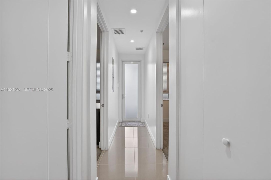 En Venta: $530,000 (3 camas, 2 baños, 1360 Pies cuadrados)