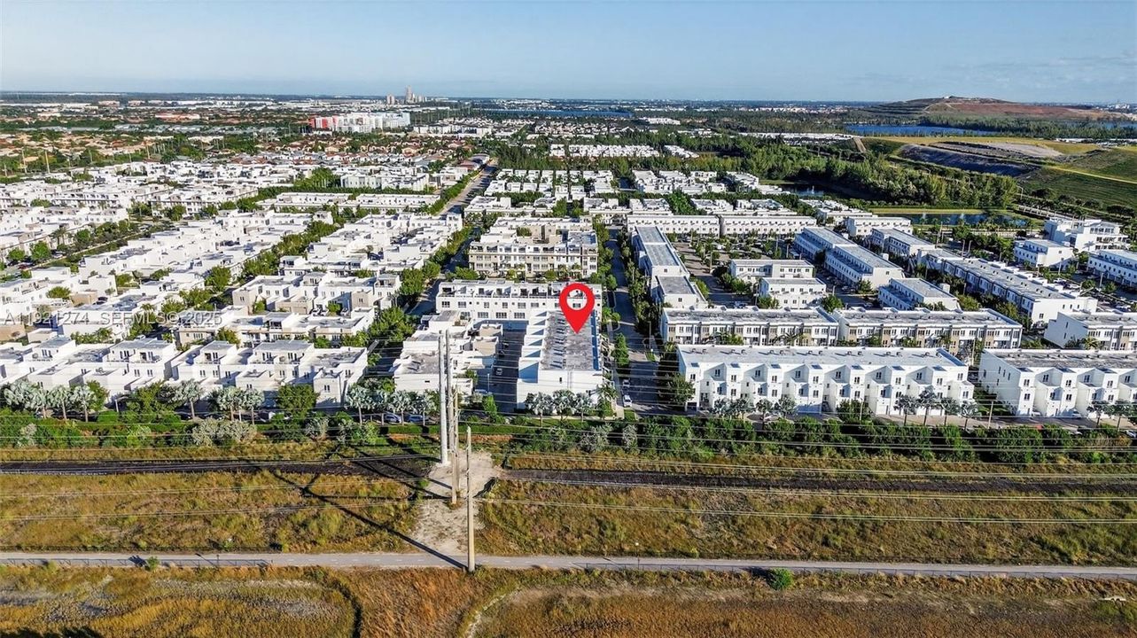 En Venta: $530,000 (3 camas, 2 baños, 1360 Pies cuadrados)