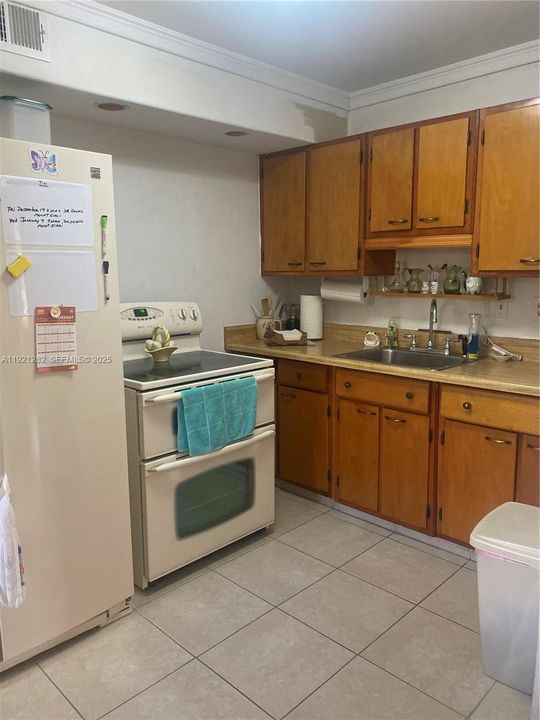 For Sale: $650,000 (3 beds, 1 baths, 1198 Square Feet)