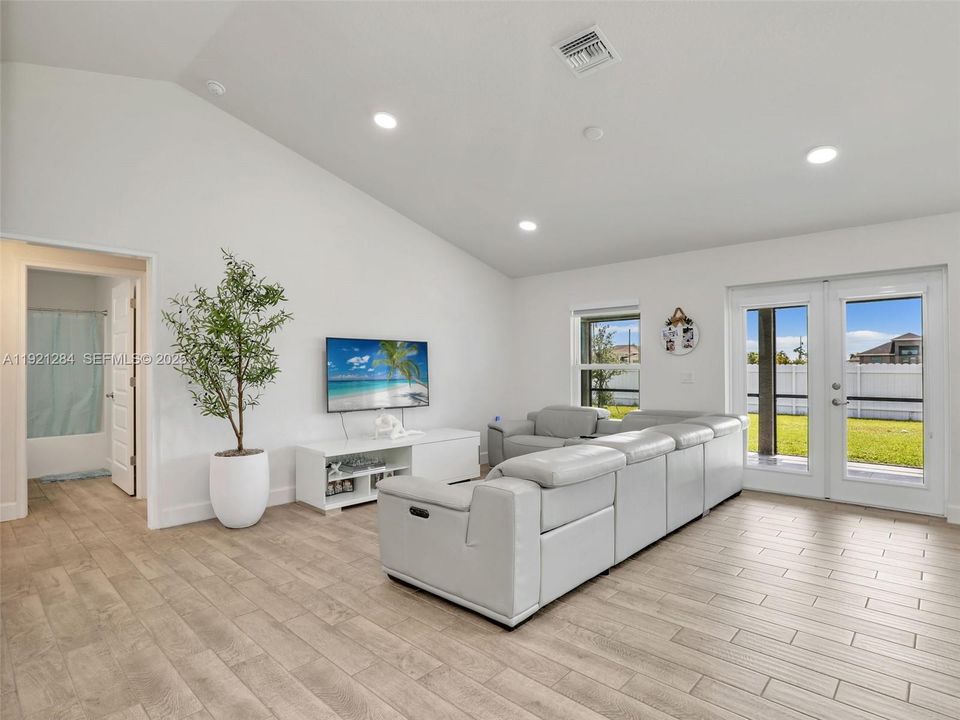For Sale: $399,000 (4 beds, 2 baths, 0 Square Feet)