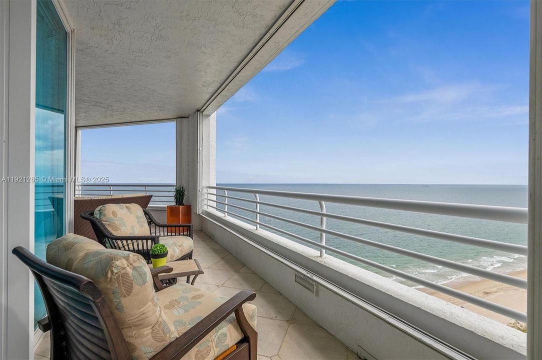 For Sale: $2,350,000 (3 beds, 3 baths, 3200 Square Feet)