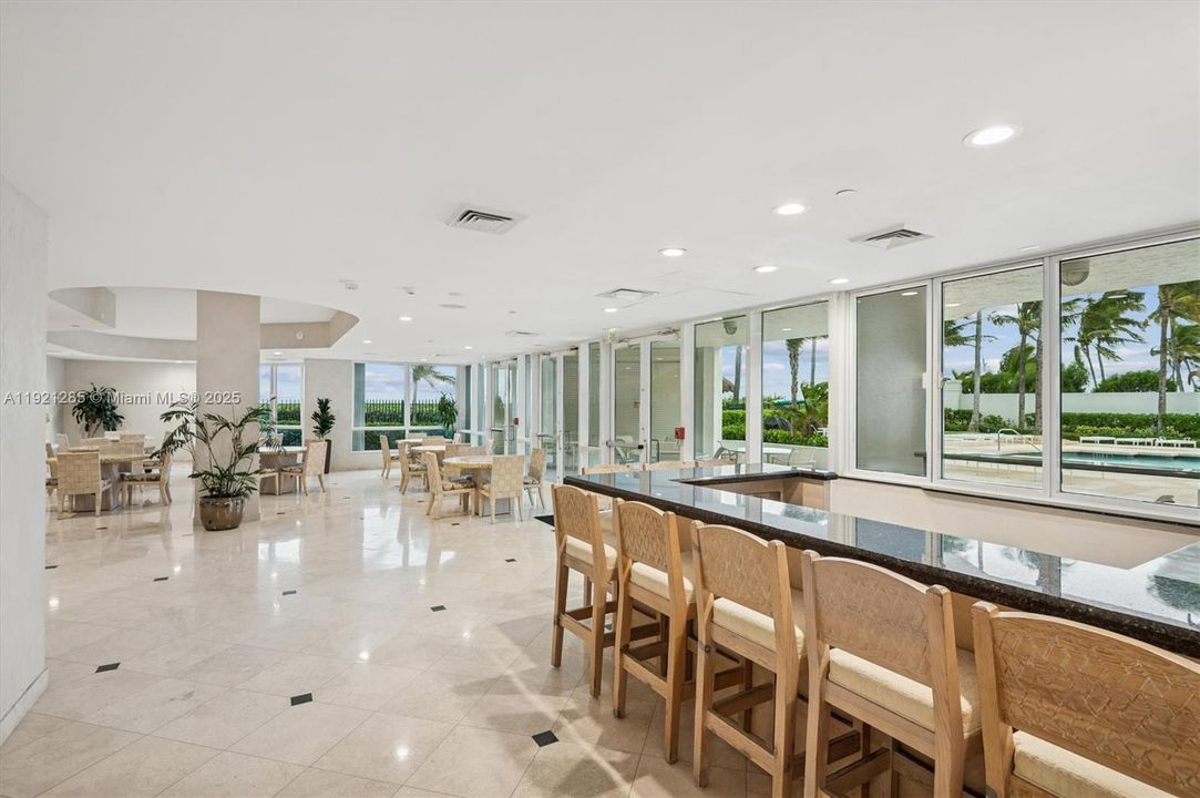 For Sale: $2,350,000 (3 beds, 3 baths, 3200 Square Feet)