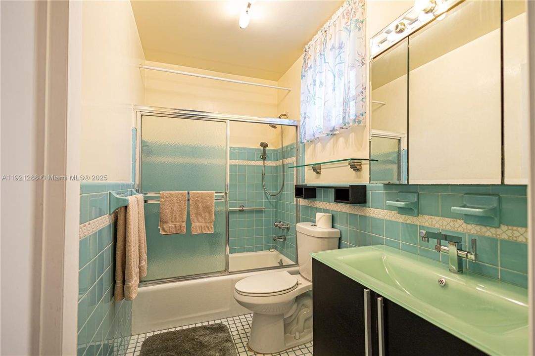 En Venta: $85,000 (1 camas, 1 baños, 883 Pies cuadrados)