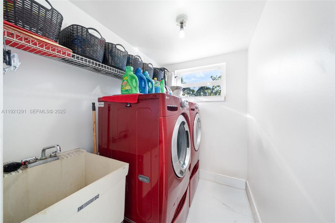 На продажу: $979,999 (4 спален, 3 ванн, 2577 Квадратных фут)