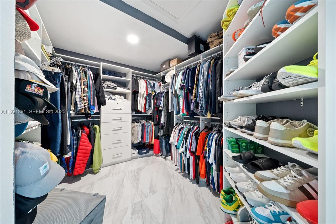 На продажу: $979,999 (4 спален, 3 ванн, 2577 Квадратных фут)