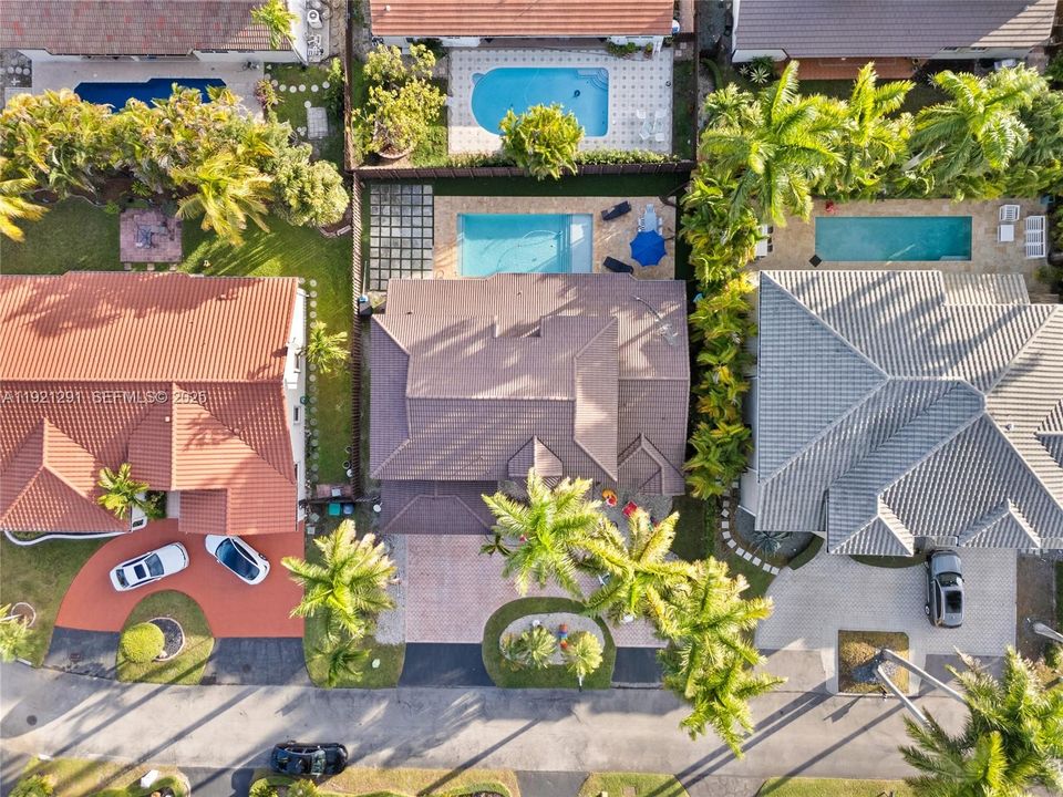 На продажу: $979,999 (4 спален, 3 ванн, 2577 Квадратных фут)