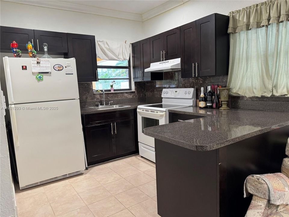 For Sale: $594,000 (4 beds, 3 baths, 1504 Square Feet)