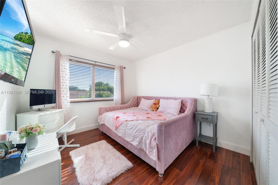 For Rent: $5,499 (4 beds, 3 baths, 2577 Square Feet)