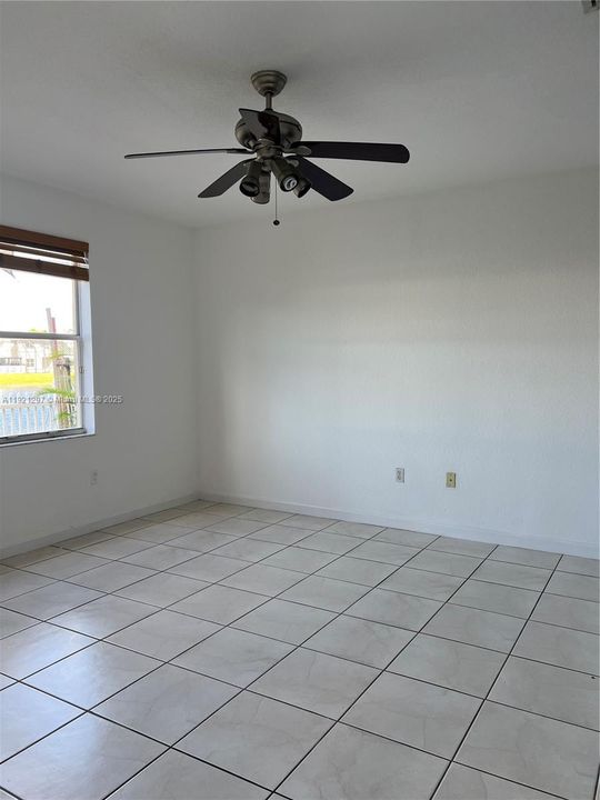 В аренду: $3,900 (3 спален, 2 ванн, 2104 Квадратных фут)