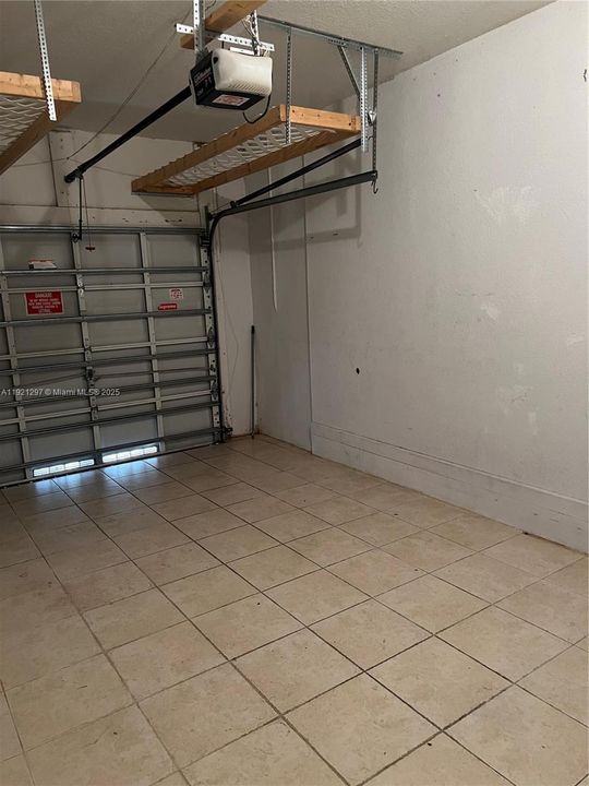 В аренду: $3,900 (3 спален, 2 ванн, 2104 Квадратных фут)