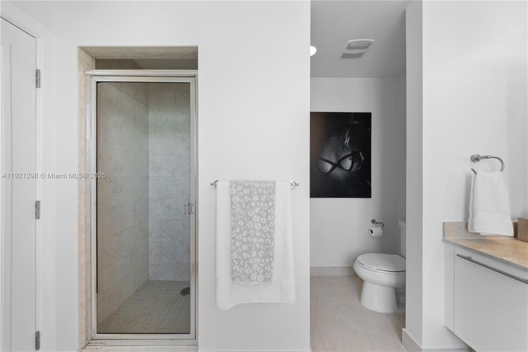 For Sale: $1,450,000 (3 beds, 3 baths, 1970 Square Feet)